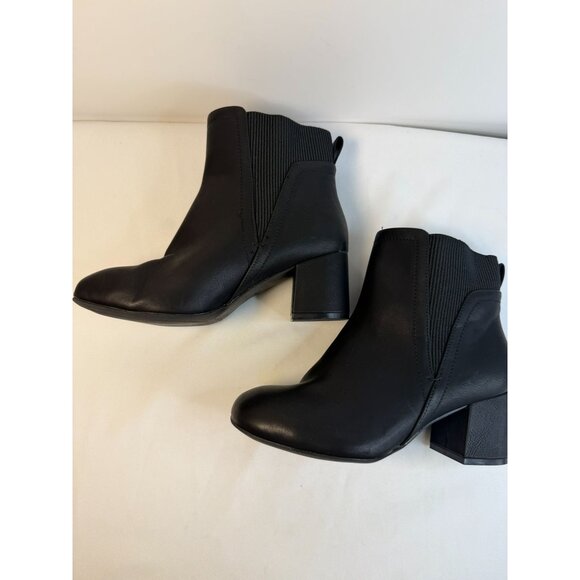 Torrid Ankle Boots Womens Size 8.5WW Black Faux Leather Block Heel Shoes - Picture 6 of 14